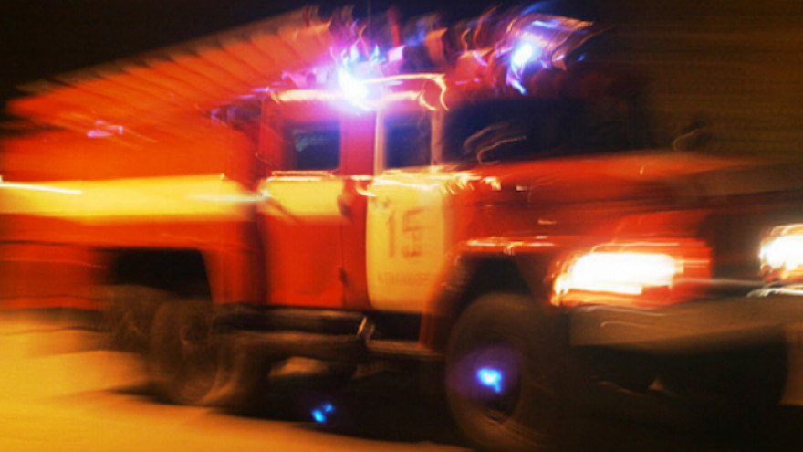 На химическом предприятии в Воронеже ночью вспыхнул крупный пожар