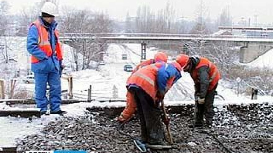 Движение по автодороге вдоль реки Песчанка перекрыто
