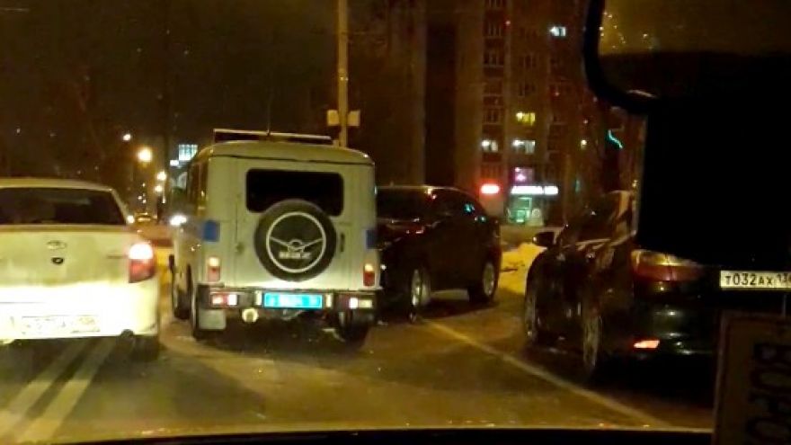 Подросток на элитном Lexus врезался в машину Росгвардии в Воронеже