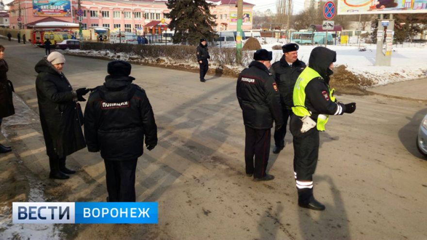 В Воронеже из-за угрозы взрыва к Центральному автовокзалу съехались спецслужбы
