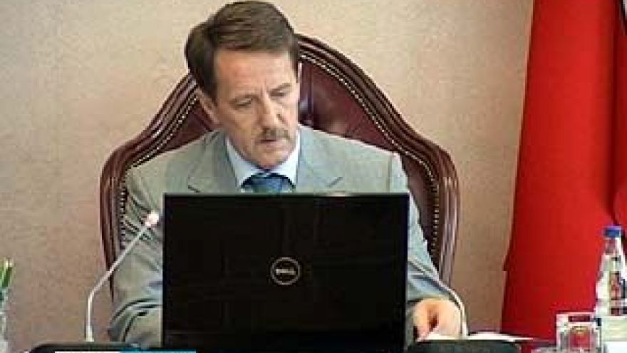 Алексей Гордеев жёстко раскритиковал мэра за плохую уборку города от мусора