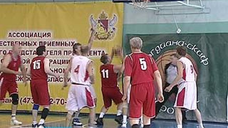 13 команд приехали в Воронеж на баскетбольный турнир "Незабудка"