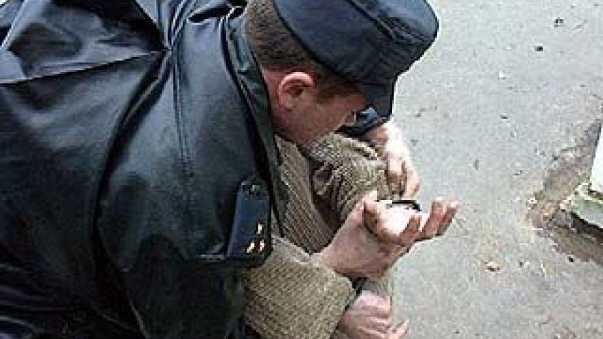 В Кантемировском районе прямо во время преступления задержан грабитель