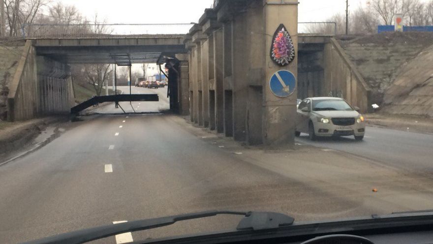 Последствия обрушения части моста в Воронеже попали на видео
