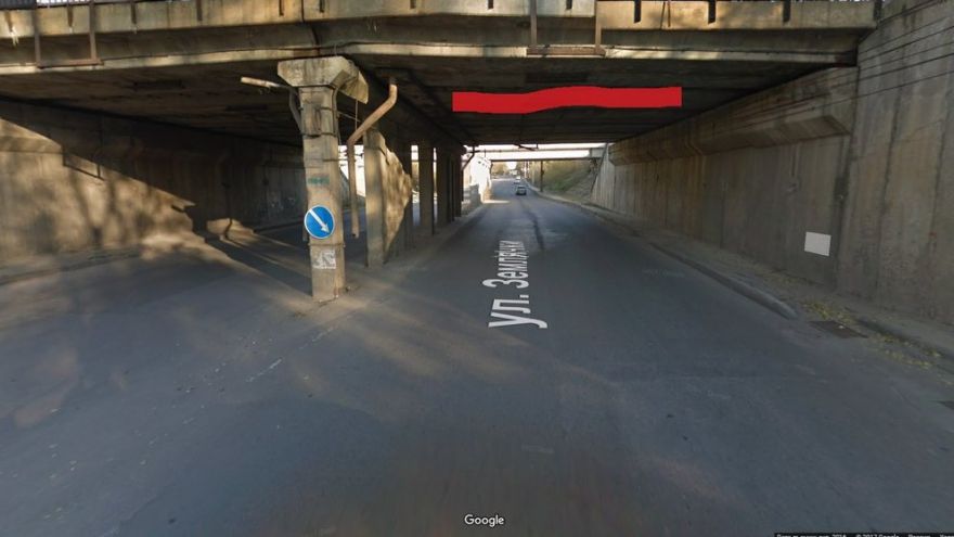 В Воронеже на дорогу рухнула часть моста