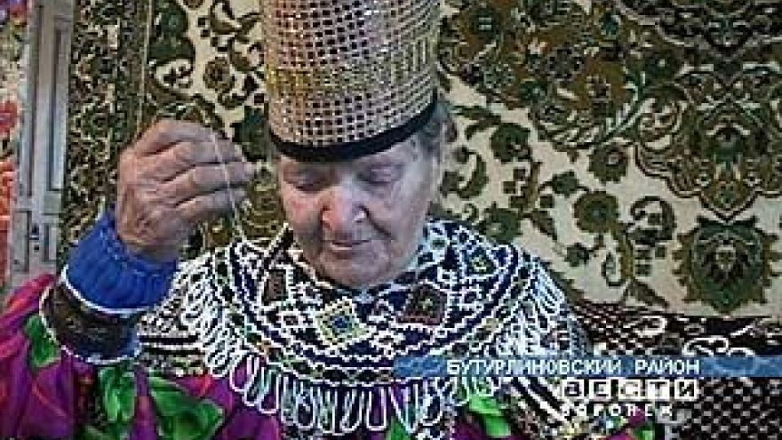 Рукодельница из воронежской глубинки пополняет коллекцию школьного музея