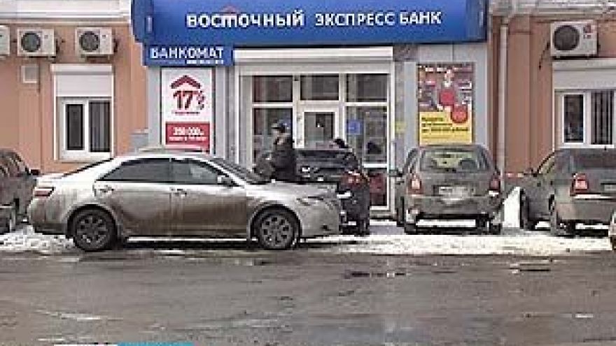 Банк "Восточный экспресс" сделал коллекторским агентствам необычное предложение
