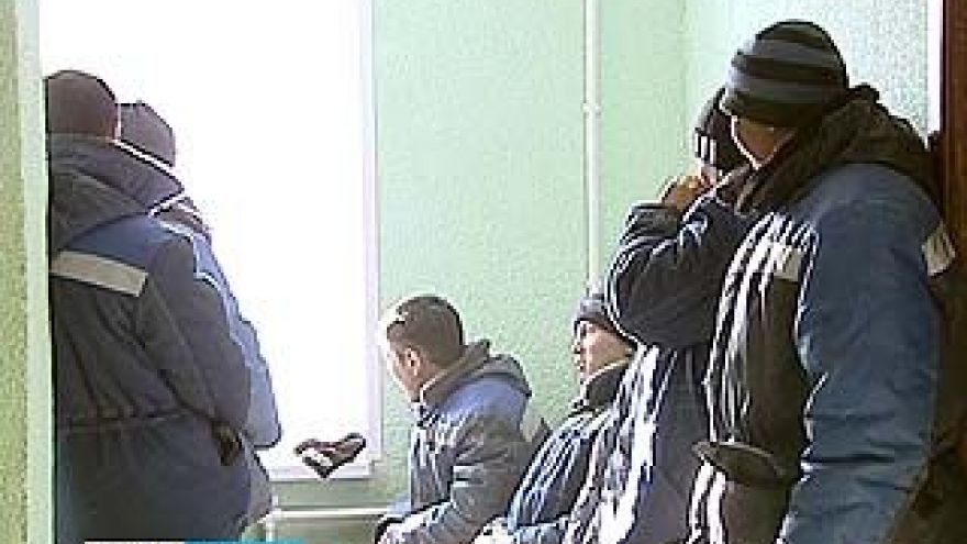 Сотрудники ФМС задержали 15 незаконных мигрантов в ПП "Масловский"