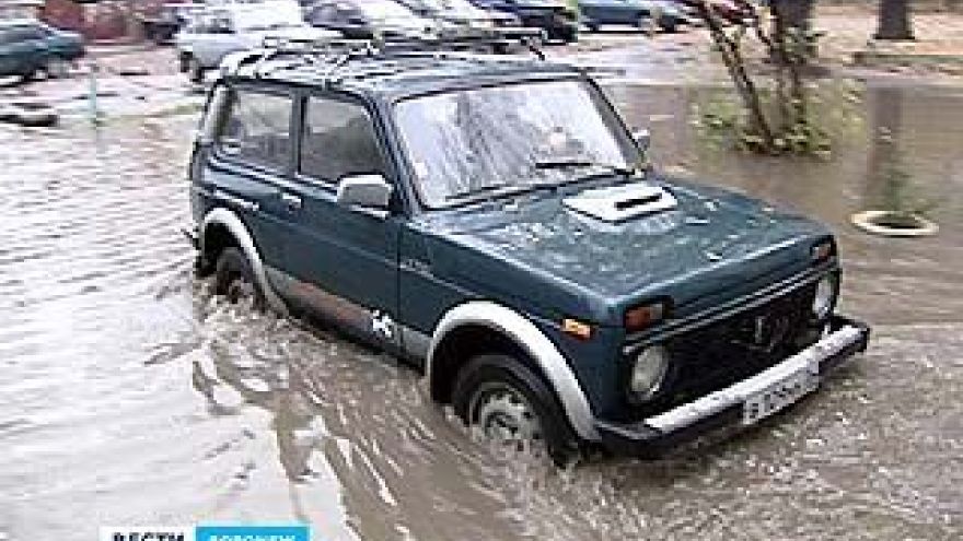 Воронеж затапливают дождевые воды
