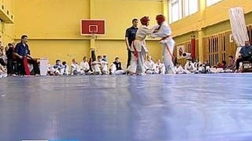 В спортивной школе ╧22 прошли соревнования по каратэ