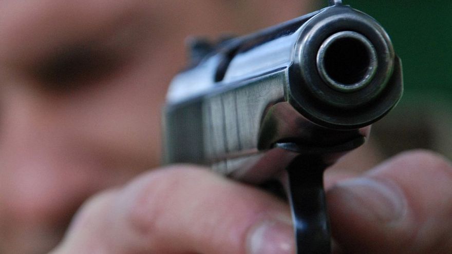Воронежцы вызвали полицию из-за спора водителя маршрутки и вооружённого автомобилиста
