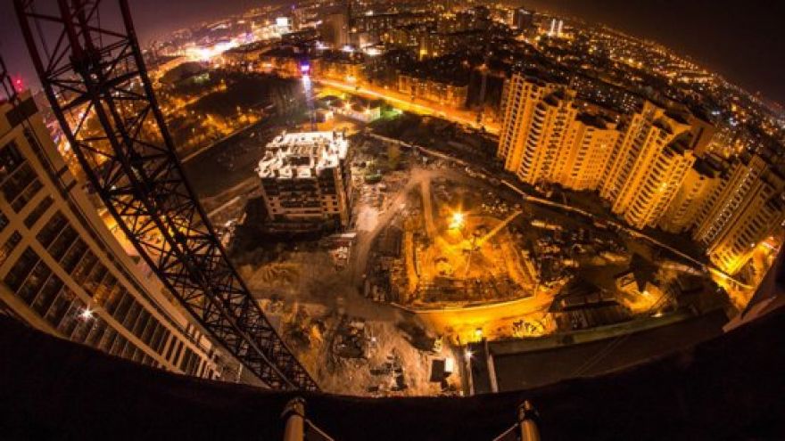 Прокуратура накажет застройщика после падения подростка с 25 этажа высотки в Воронеже