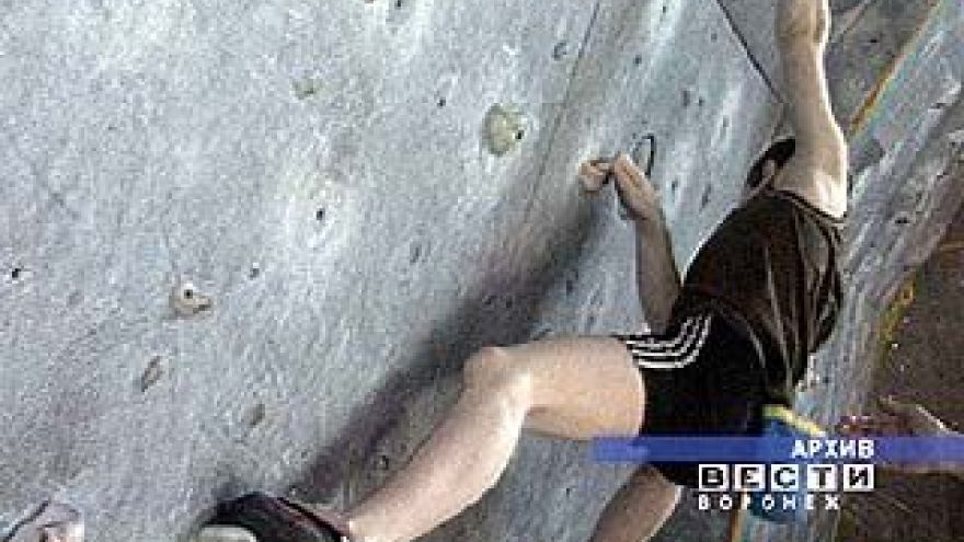 200 спортсменов участвуют в Кубке России по скалолазанию