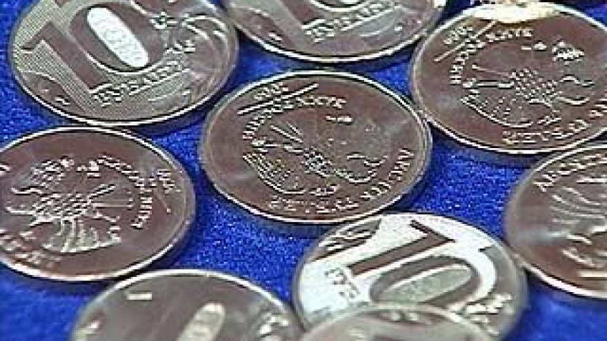 Бумажные десятирублёвки заменят на монеты