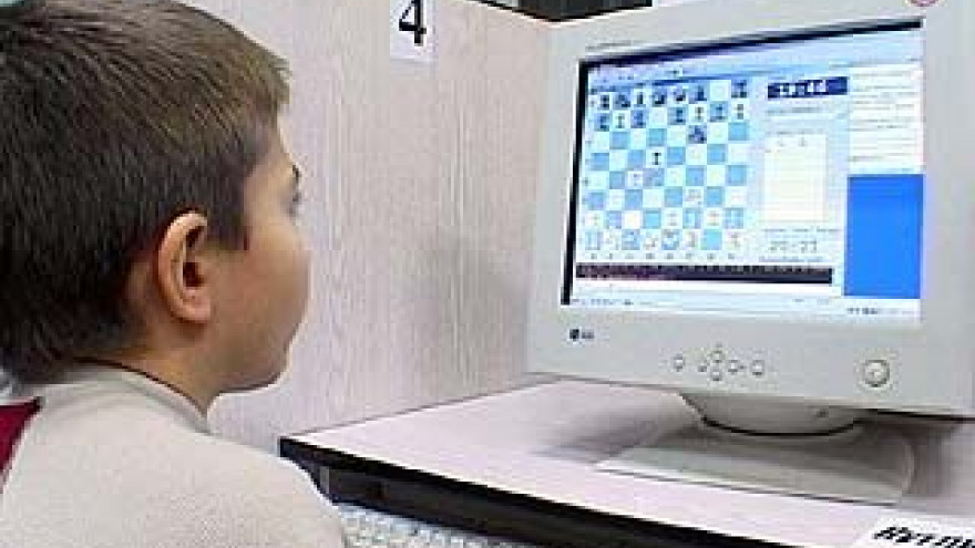 Первый шахматный матч через Интернет завершился в пользу россиян