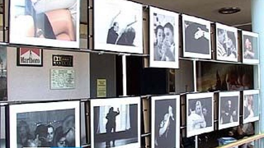 В кинотеатре "Пролетарий" - фотовыставка, посвящённая танго