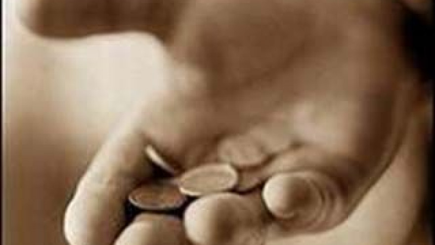 Сотрудника аптечной сети ограбили на 340 000 рублей