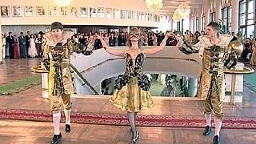 Воронежские студенты-медики решили возрождать дворянские традиции