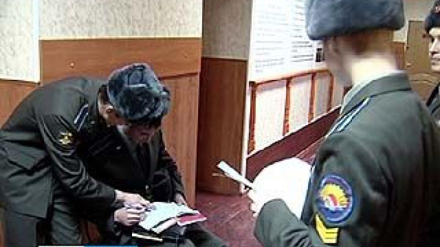 В ВВАИУ теперь экзамены сдают не только курсанты, но и офицеры