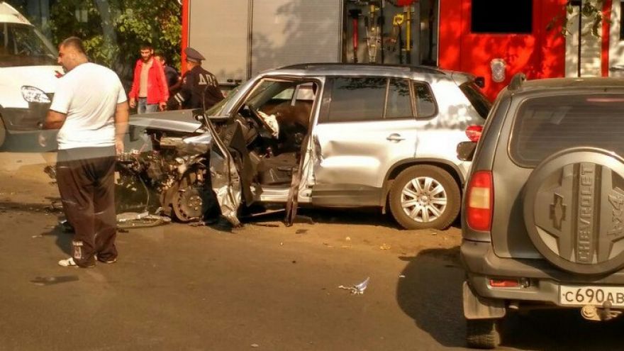 В Воронеже столкнулись 4 авто: один человек погиб и четверо пострадали