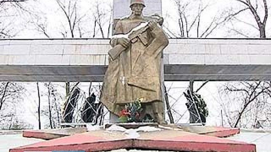 Вечные огни в День освобождения Воронежа большая редкость в районах
