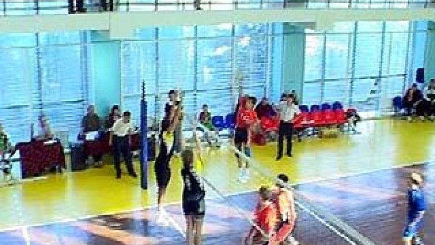 В Воронеже стартовали соревнования по волейболу