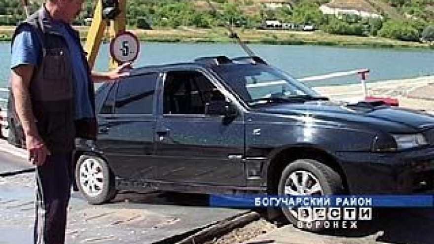 В Богучарском районе понтонному мосту прописали пониженные нагрузки