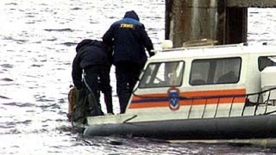 Продолжаются поиски пропавших на водохранилище подростков