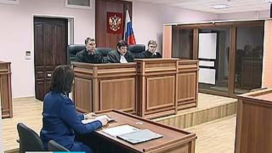 В суде начались слушания по делу бывшего милиционера Олега Петрова