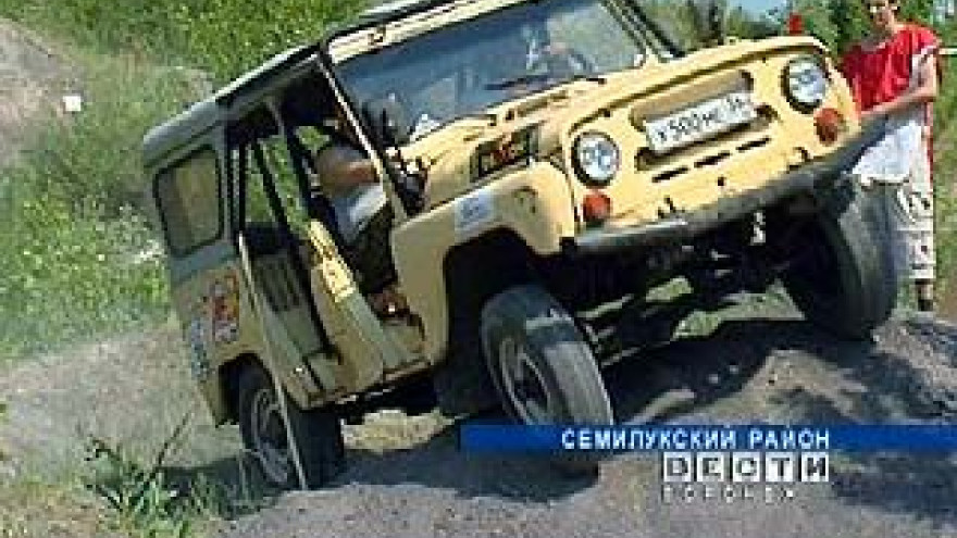 Соревнования по "джип-триалу" впервые проведены в Белом колодце