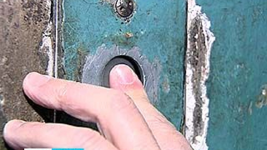 Жители воронежской многоэтажки остались без лифта по собственному желанию