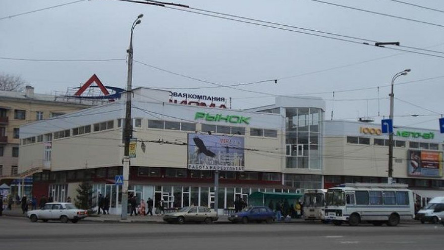 Воронежцы задыхались на рынке «1000 мелочей» из-за наркомана, прыснувшего перцовым баллончиком