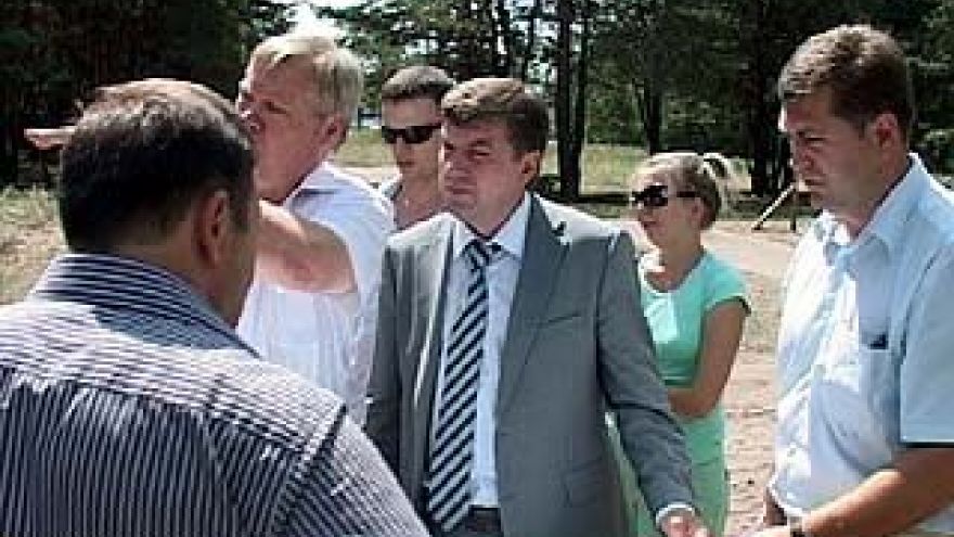 Глава города Сергей Колиух инспектировал парки и скверы Воронежа