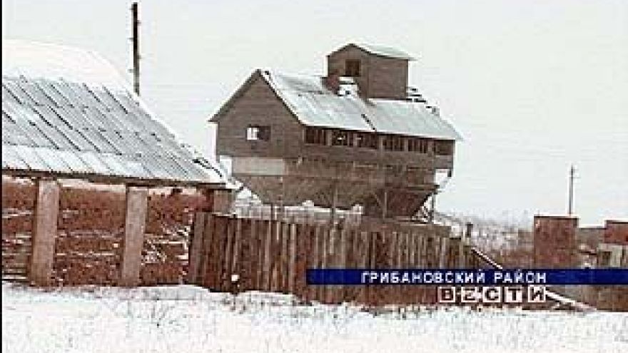 Жители Тихвинки пытаются сберечь имущество колхоза