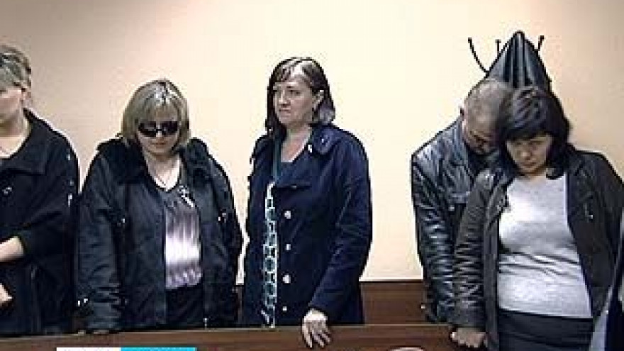 За взятку осуждены следователь и адвокат - 4 года лишения свободы