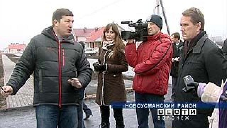 Губернатор проинспектировал ход работ в поселке Александровка