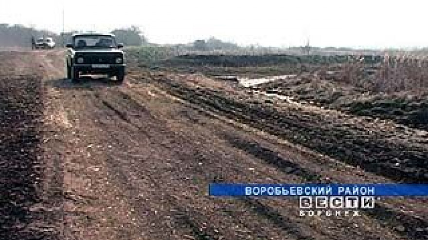 На 70-тиметровую переправу ушли тонны щебня и песка