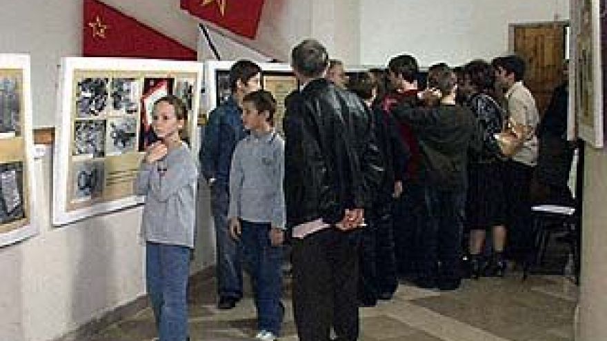 Открылась выставка "Кровавый песок Дубовки"
