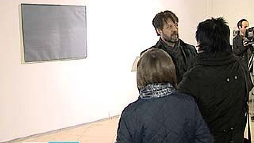 В галерее "ХЛАМ" открылась выставка художника Николая Алексеева