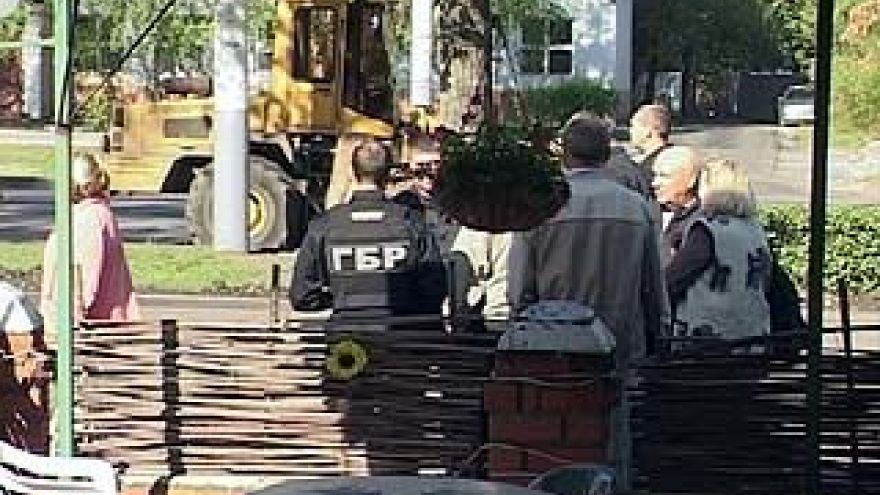 Кафе в парке Патриотов было атаковано бульдозером