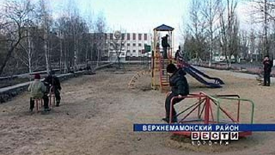 В Верхнем Мамоне продолжаются работы по реконструкции райцентра