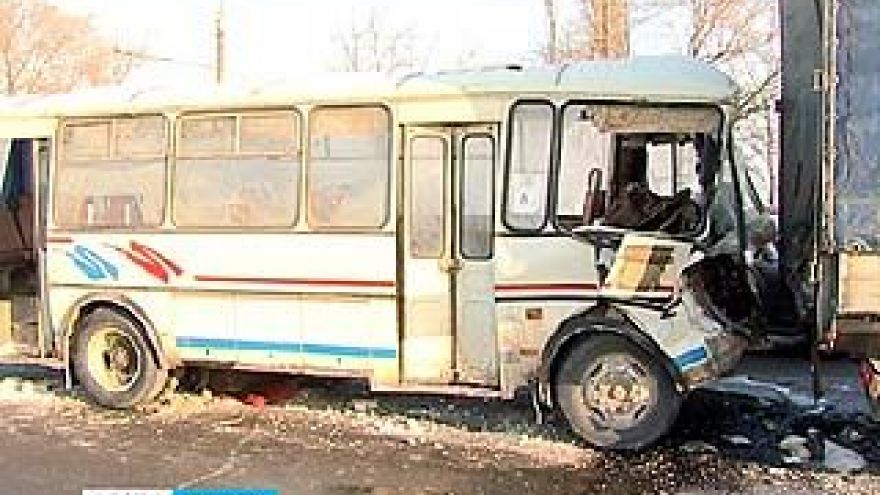 В ДТП на ВОГРЕССовском мосту пострадали пассажиры маршрутки