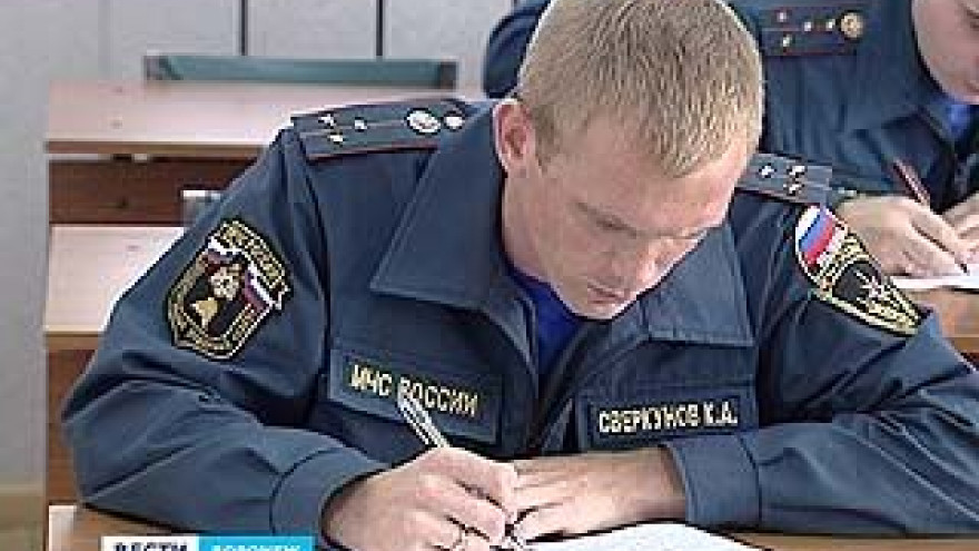 В Воронеже выбирали лучшего госинспектора пожарного надзора ЦФО
