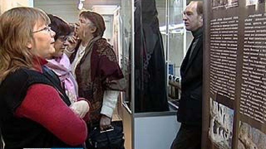 В Музее имени Крамского открылась фотовыставка "Лики святых пещер"