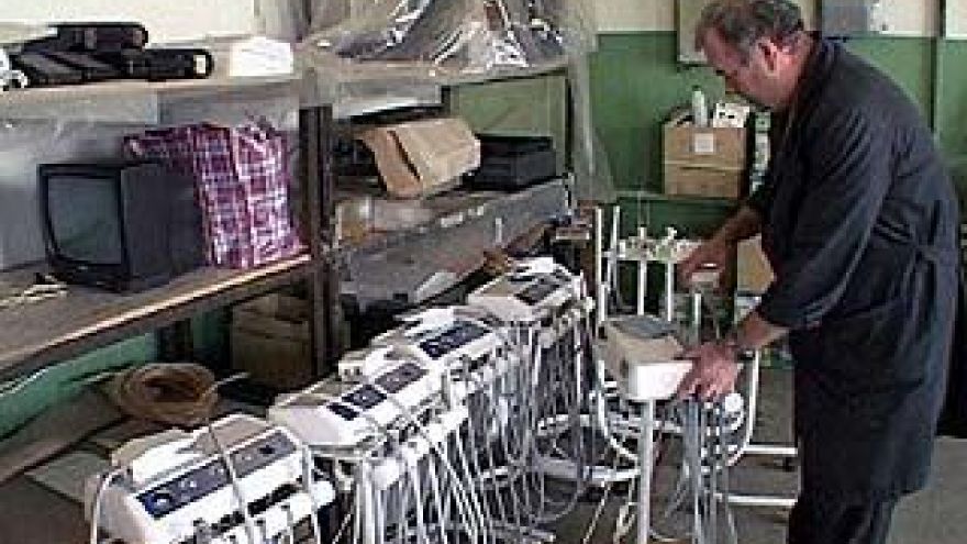 Из выпускаемого мед. оборудования область потребляет только 2%