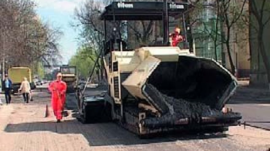 Городские власти к капитальному ремонту дорог ещё не приступали
