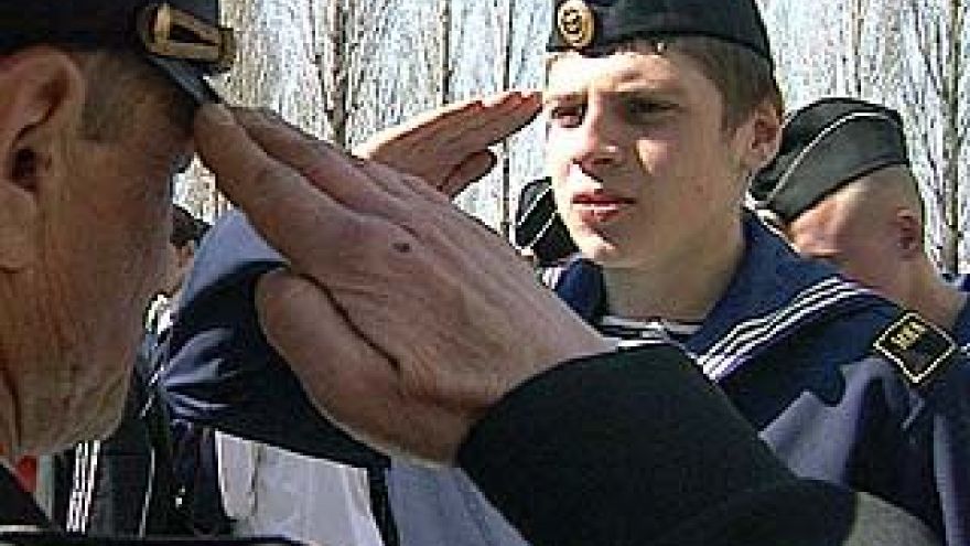 54 курсанта водолазной школы получили аттестаты