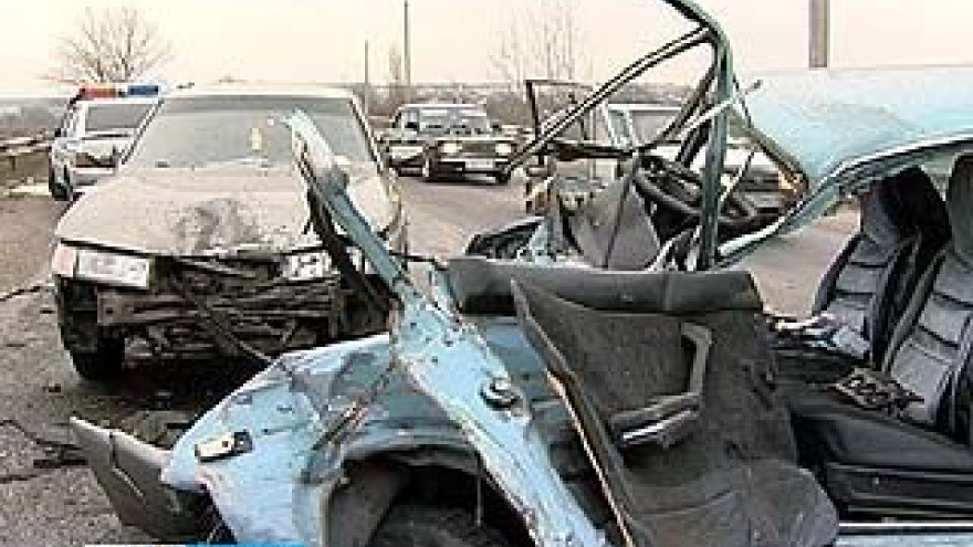 ДТП в Семилукском районе: один человек погиб, за жизнь двоих сражаются медики