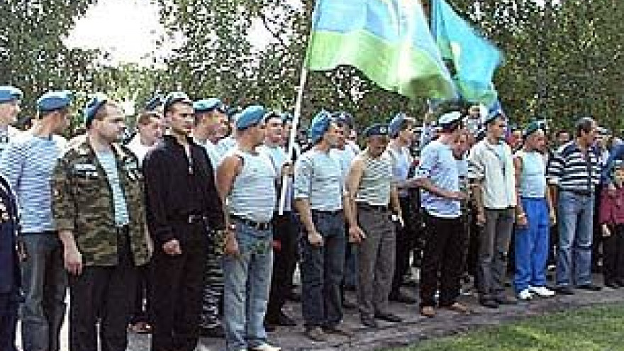 Воронежские десантники отмечают профессиональный праздник
