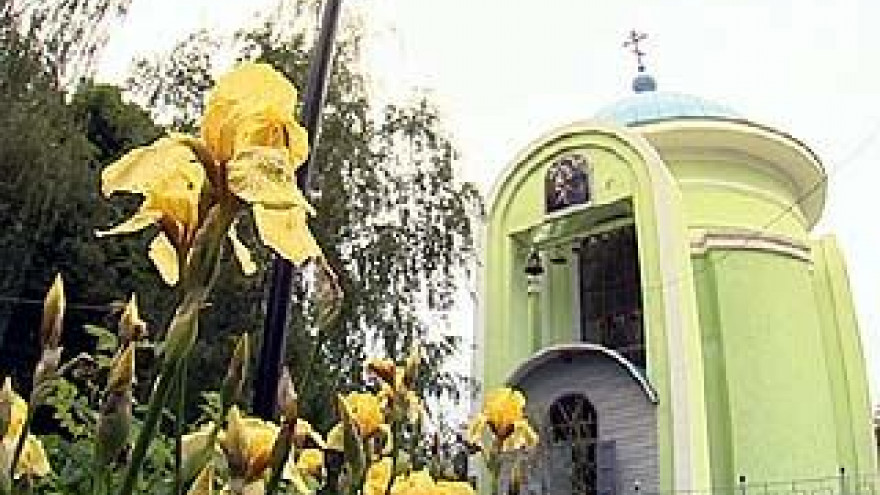 У часовни Коминтерновского кладбища появился памятник погибшим воинам